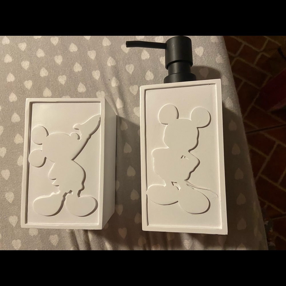 Disney bathroom set